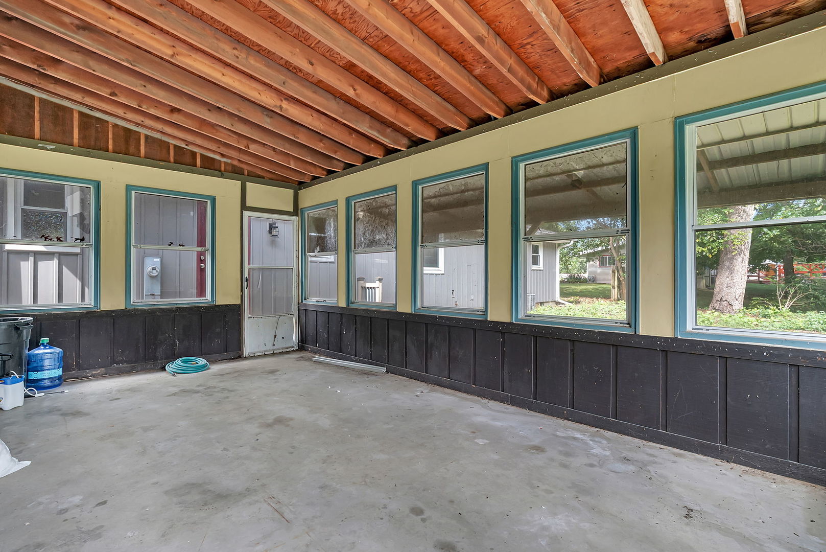 35737 Jay Drive, Custer Park, IL 60481