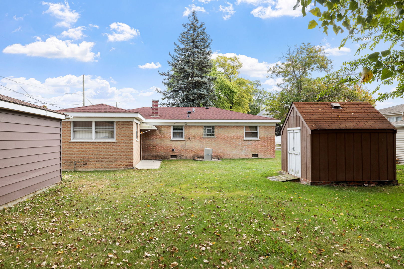 7912 S New Castle Avenue, Burbank, IL 60459