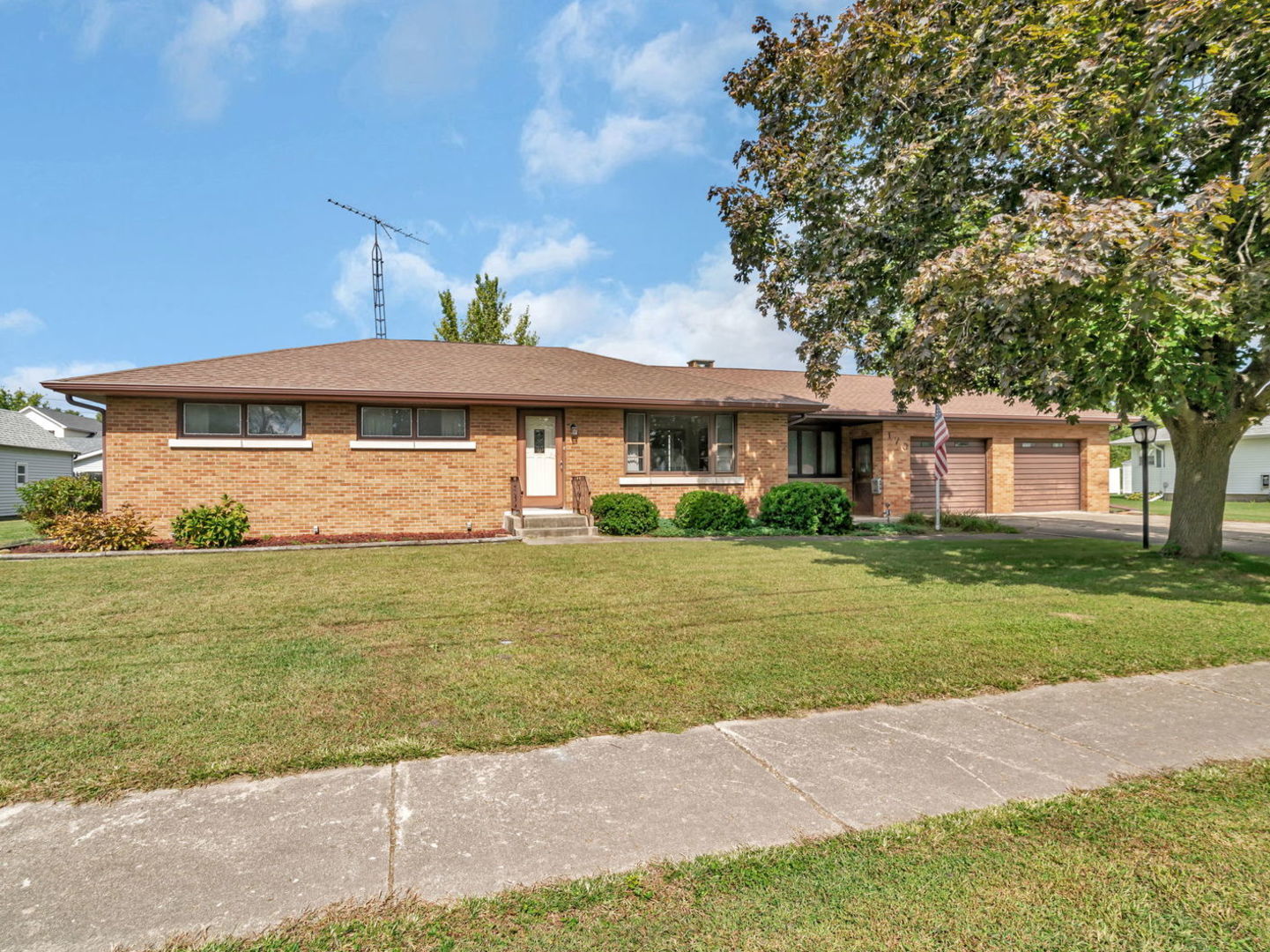 170 E Walnut Street, Coal City, IL 60416