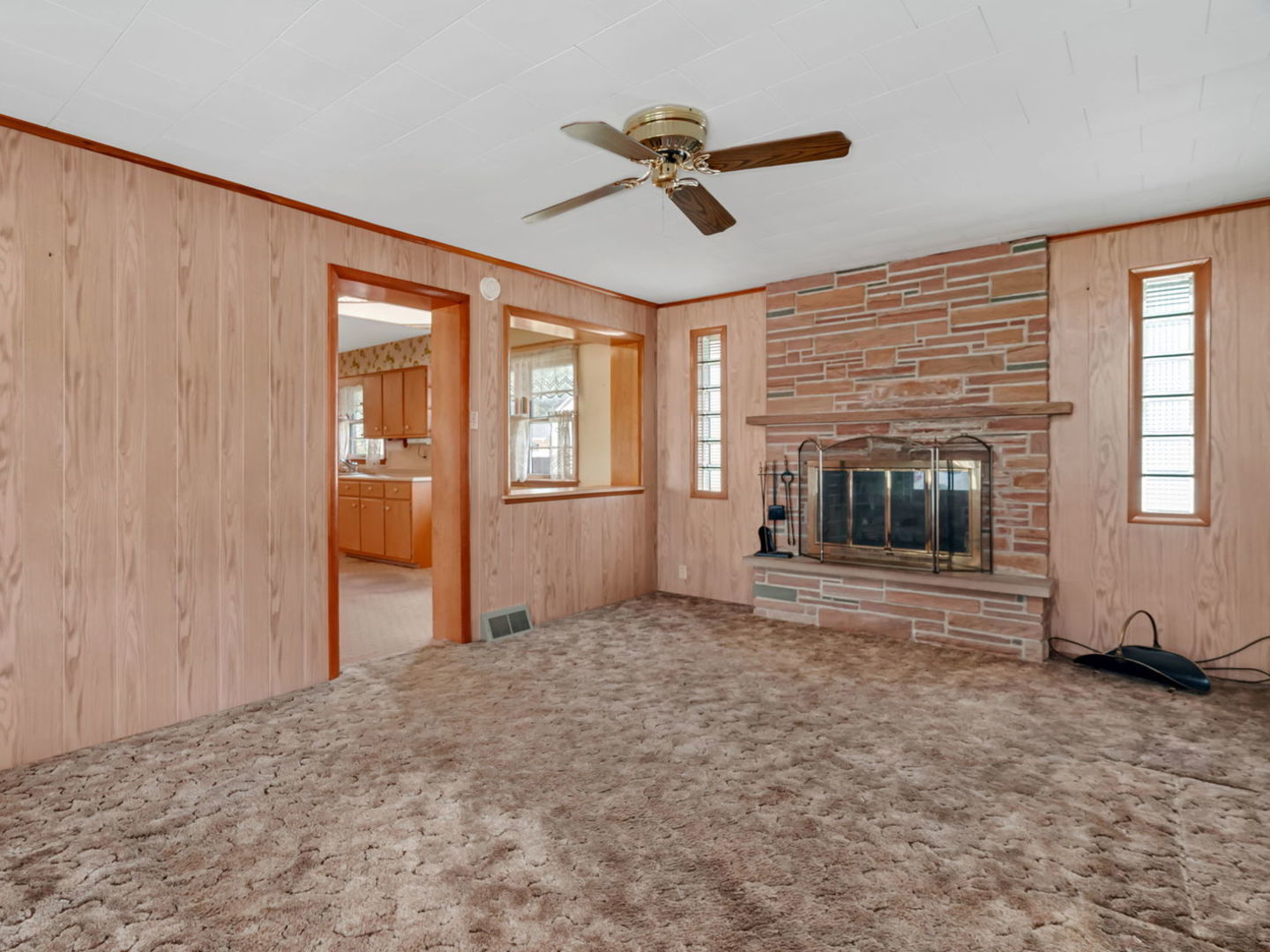 170 E Walnut Street, Coal City, IL 60416
