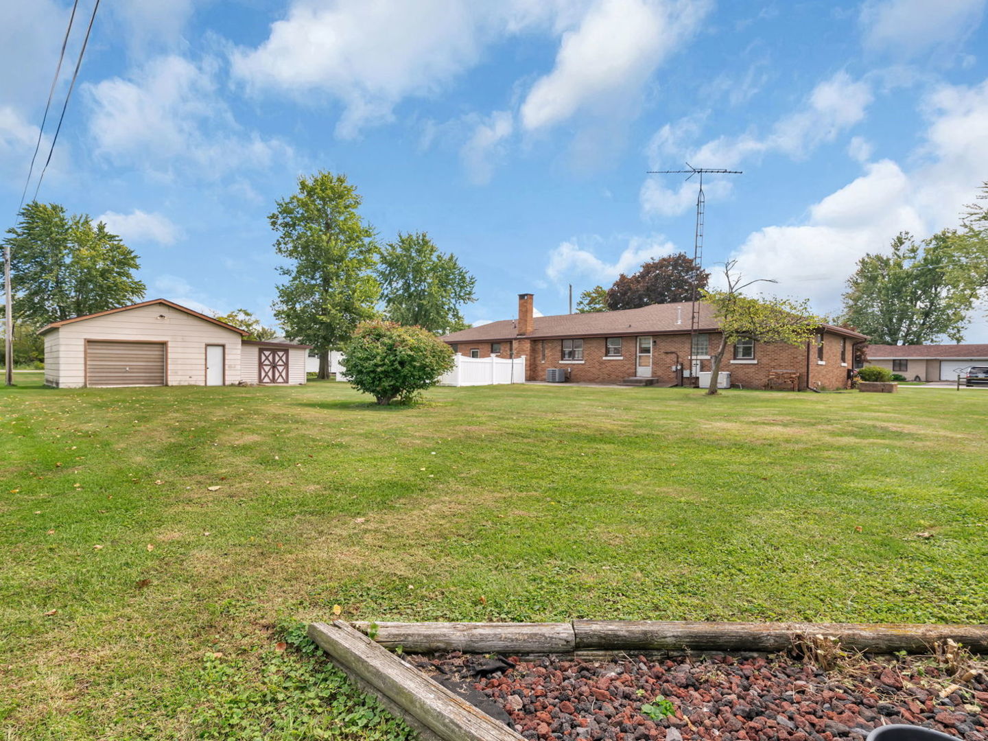 170 E Walnut Street, Coal City, IL 60416