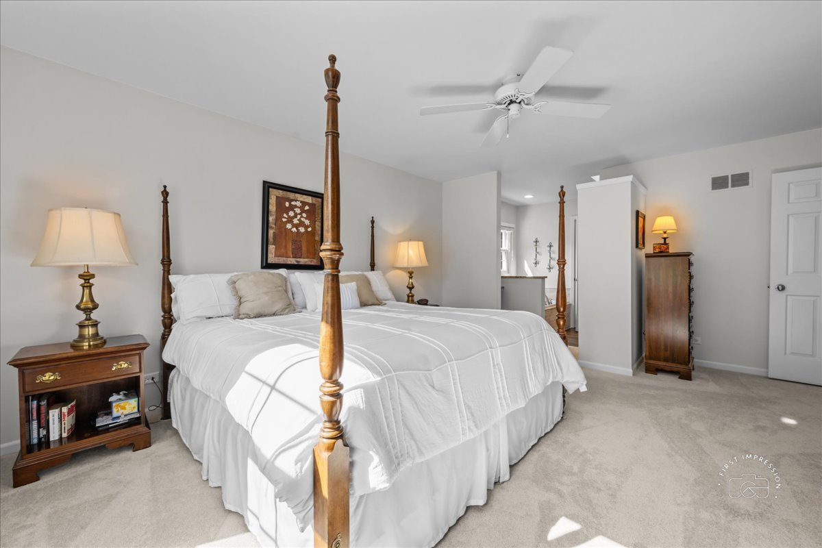 1432 Calcutta Lane, Naperville, IL 60563