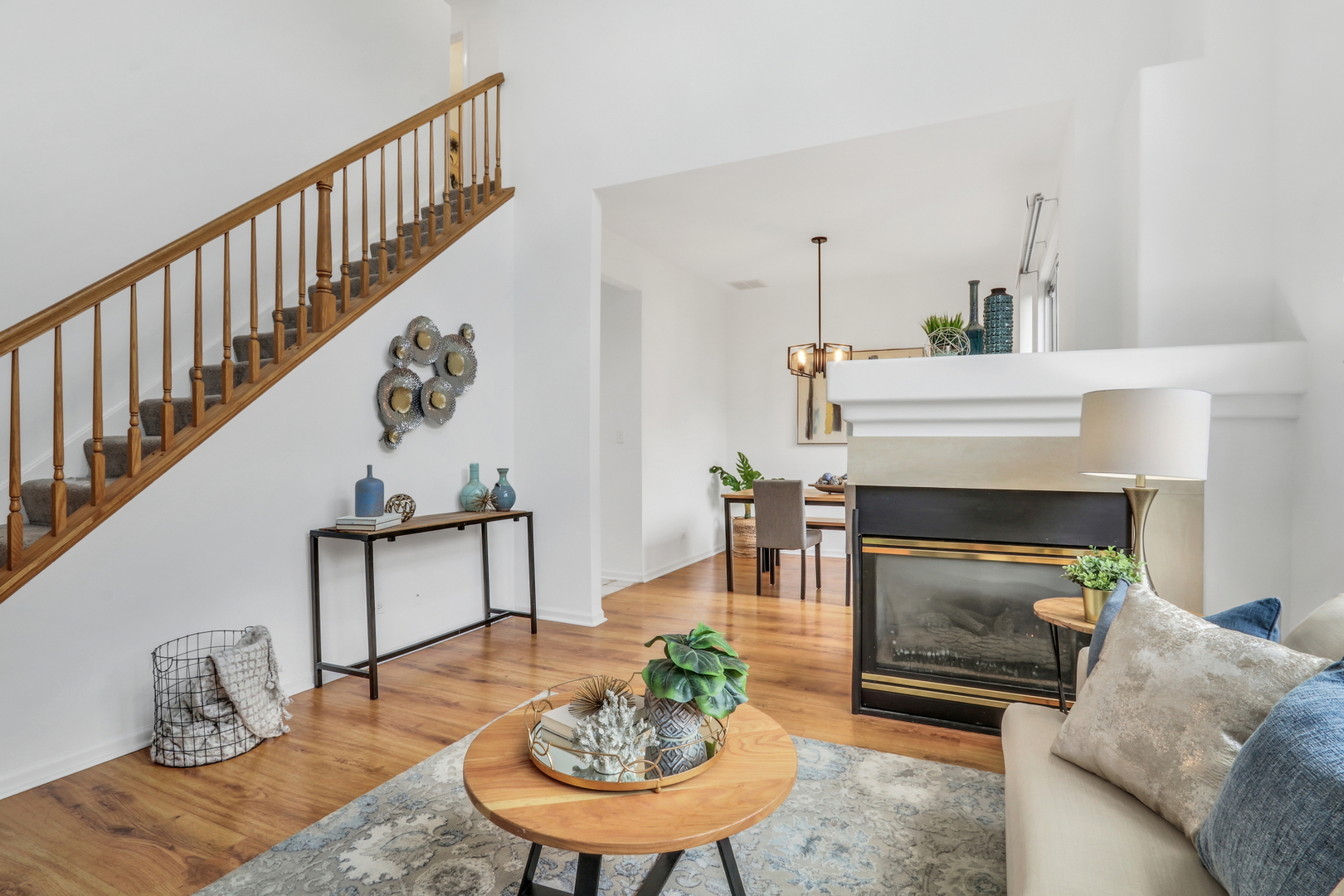 414 E Thornhill Lane, Palatine, IL 60074