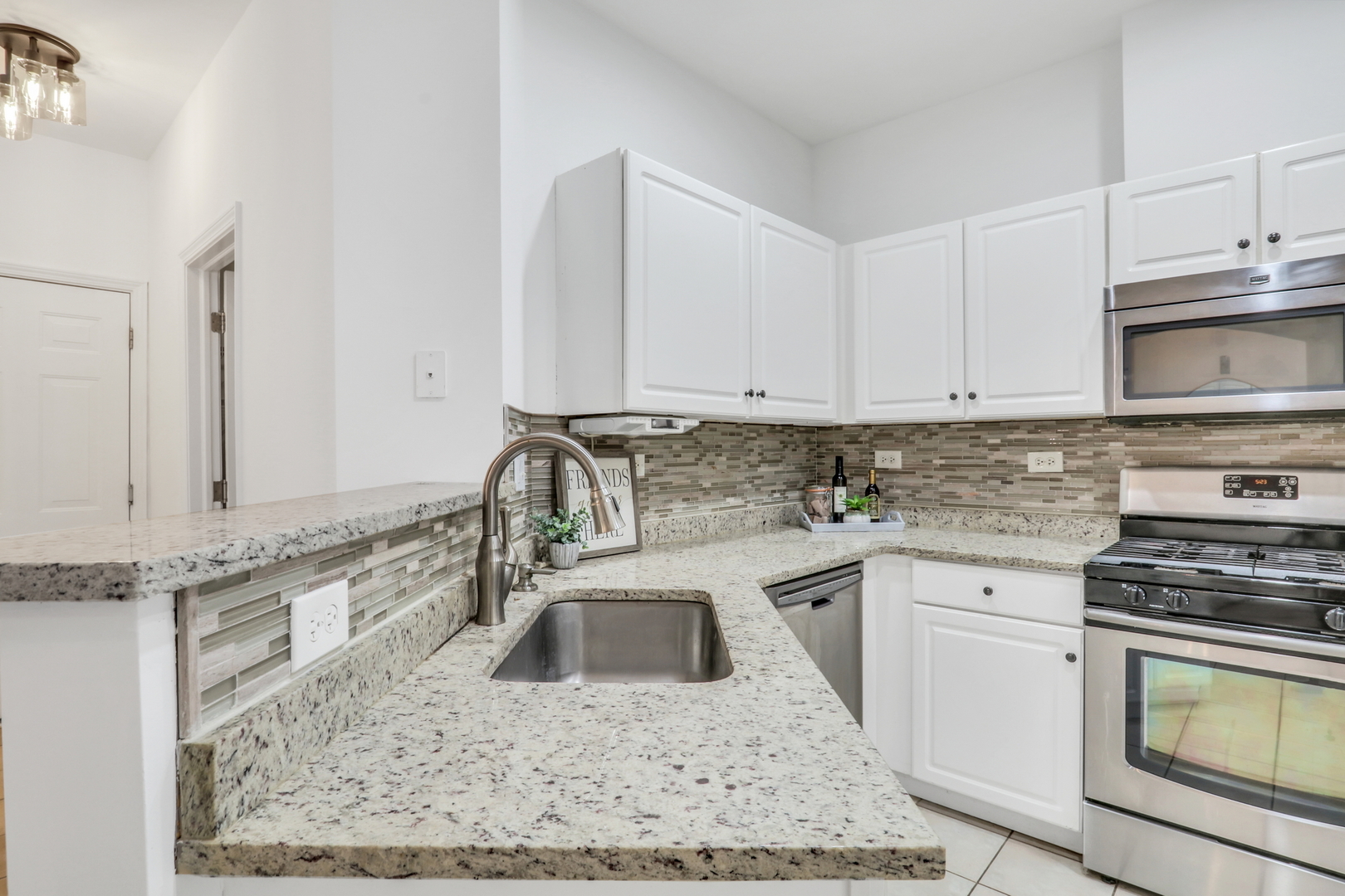 414 E Thornhill Lane, Palatine, IL 60074
