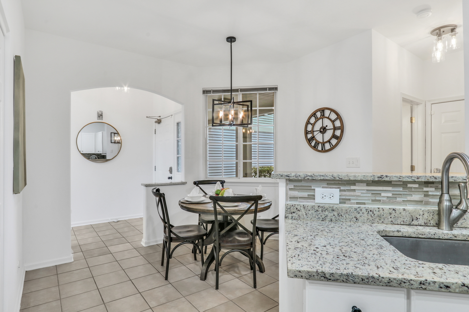 414 E Thornhill Lane, Palatine, IL 60074
