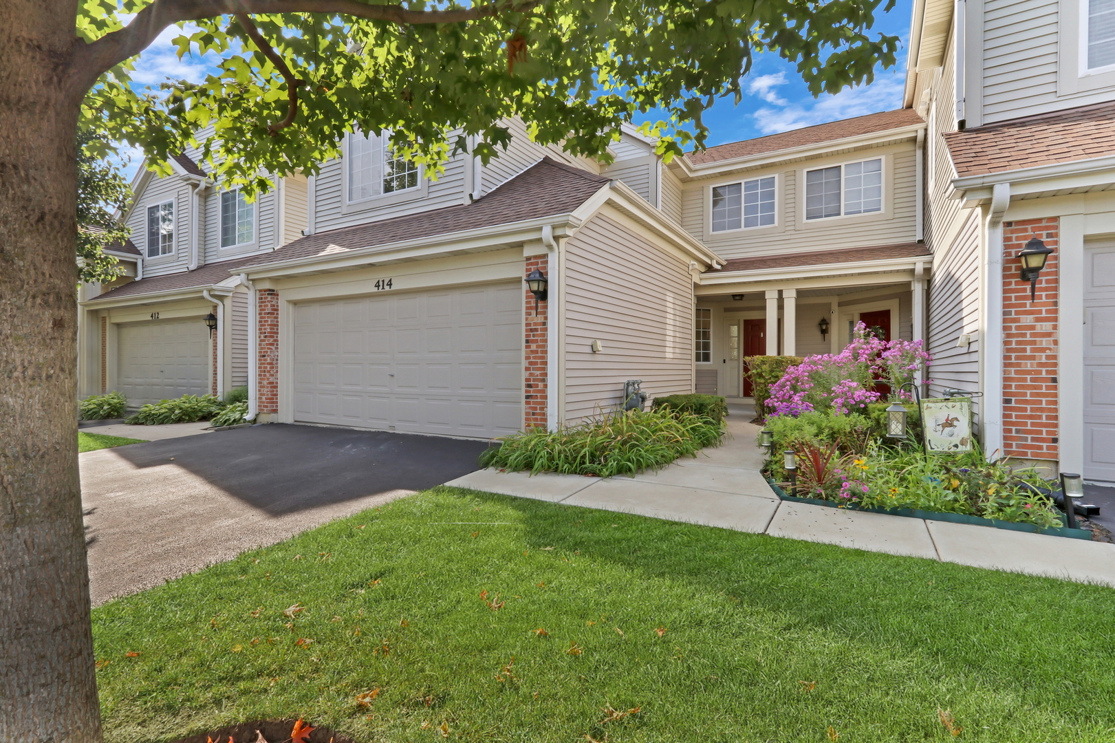 414 E Thornhill Lane, Palatine, IL 60074