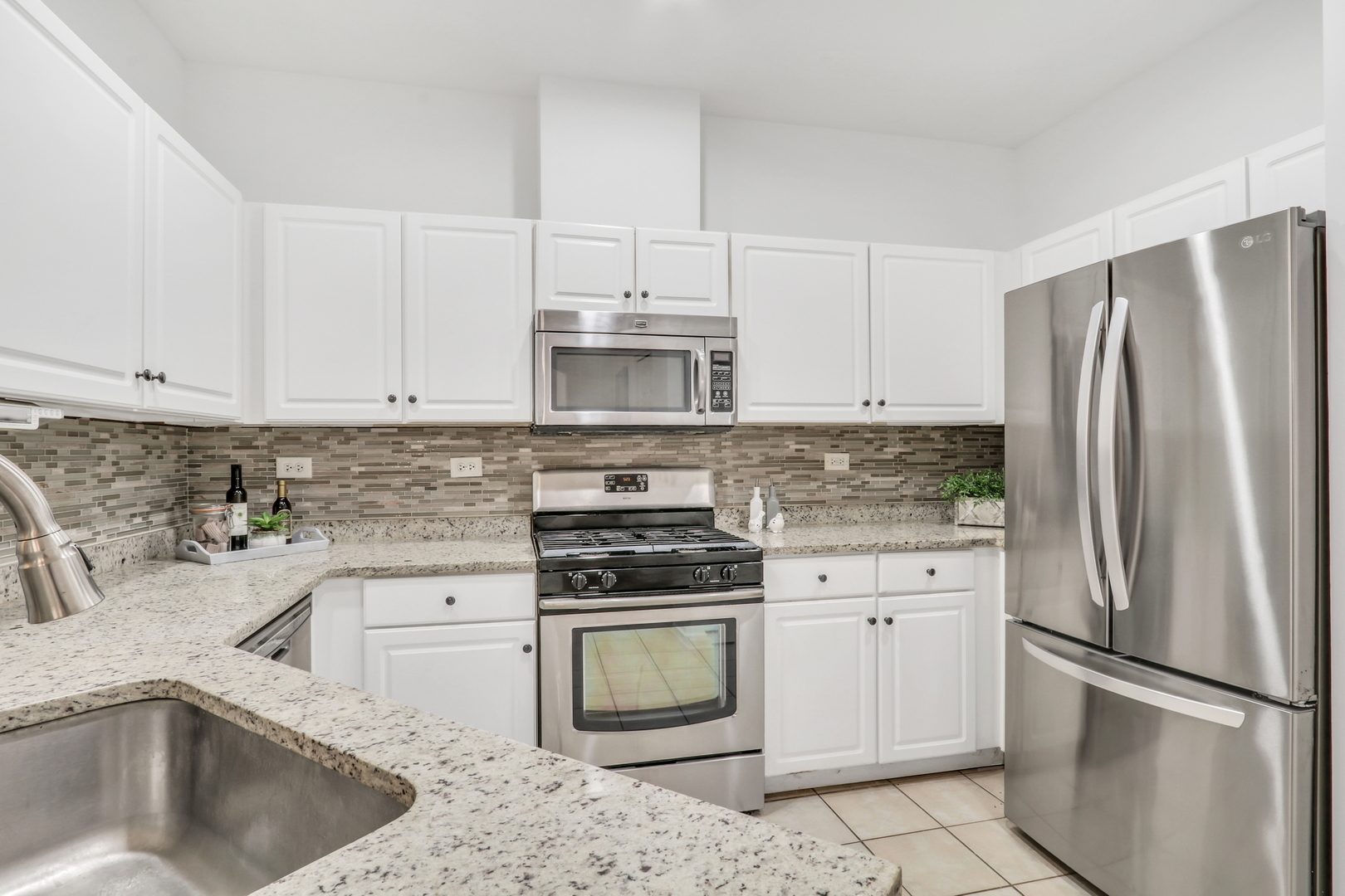 414 E Thornhill Lane, Palatine, IL 60074