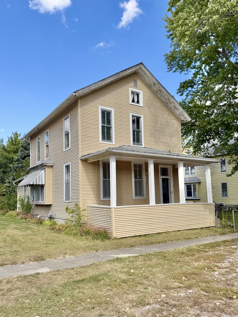 506 E Spruce Street, Chatsworth, IL 60921