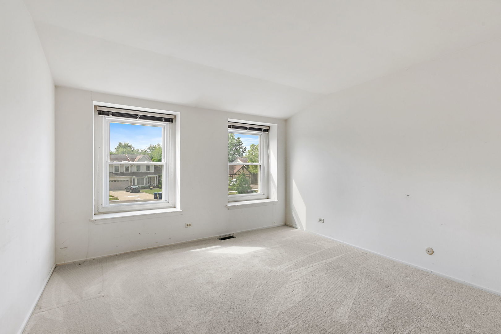 2404 Baldwin Court, Schaumburg, IL 60193