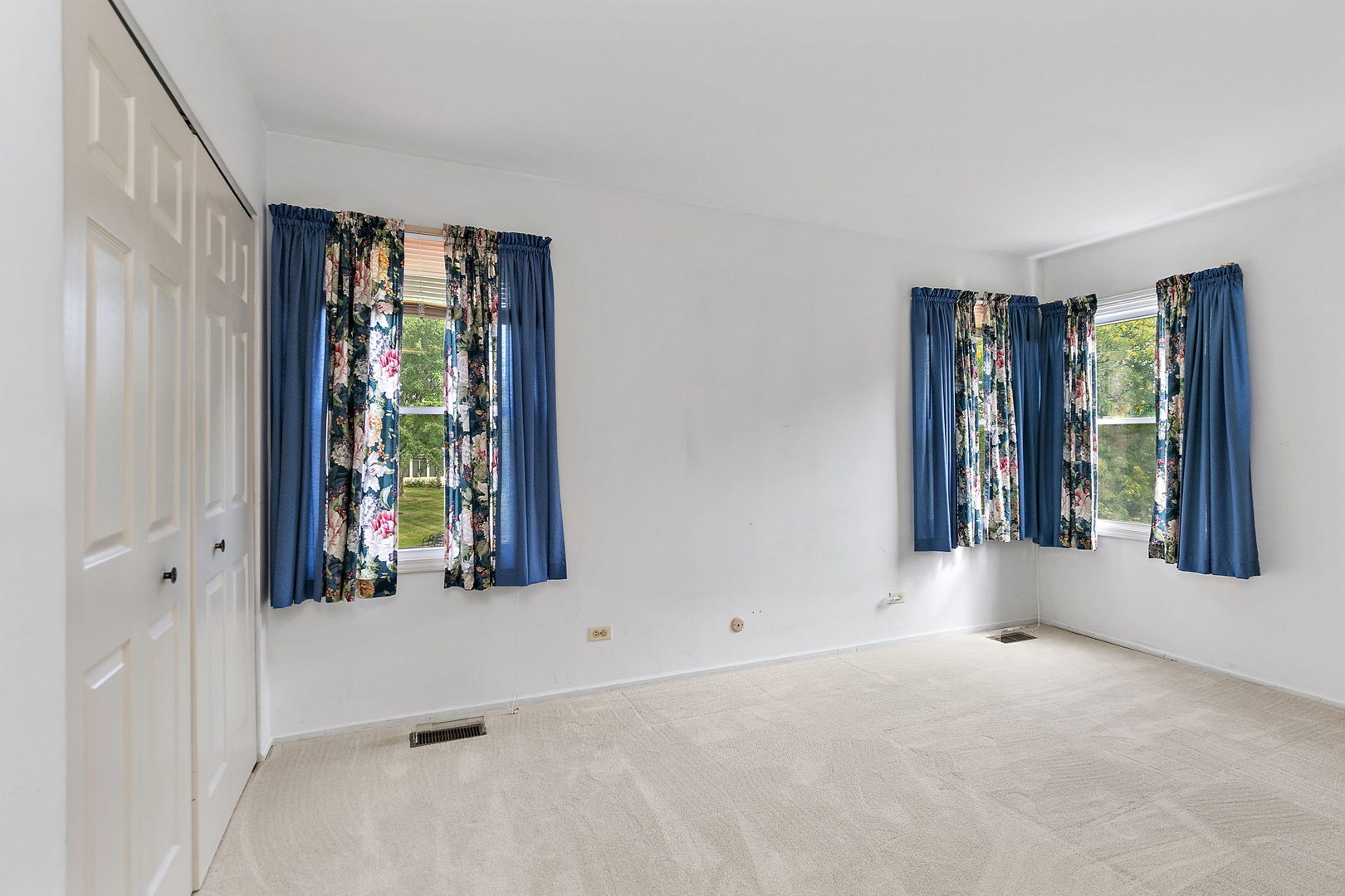 2404 Baldwin Court, Schaumburg, IL 60193