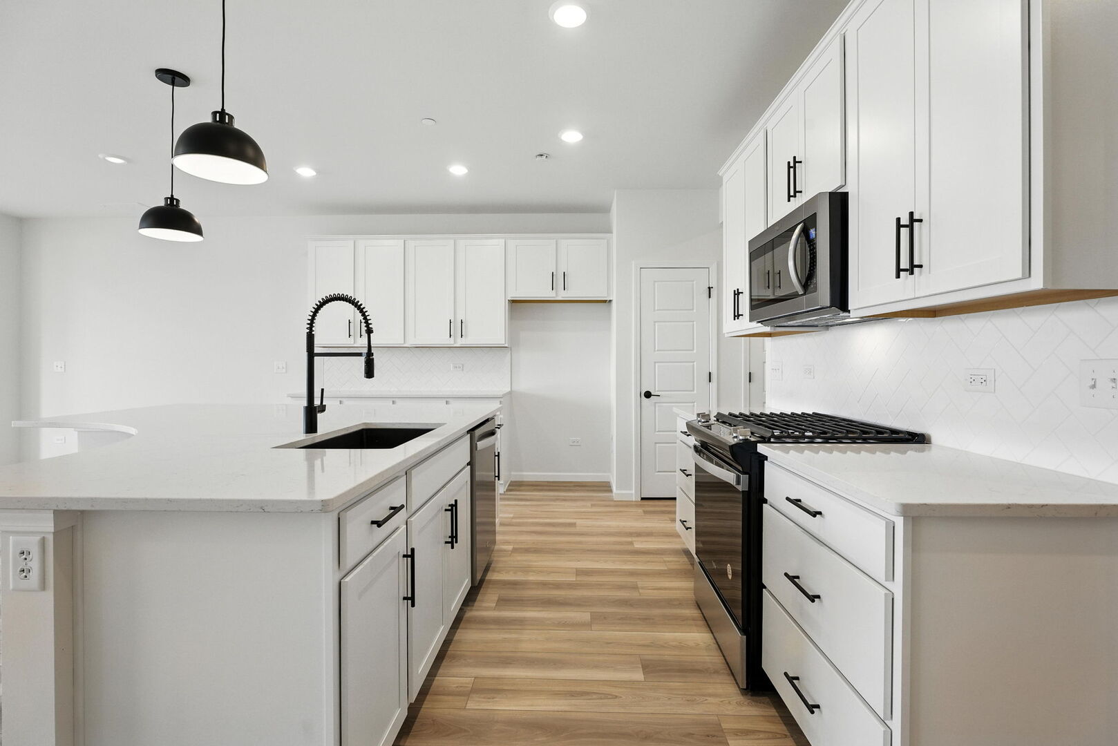 1058 Houston Street #74003, Batavia, IL 60510