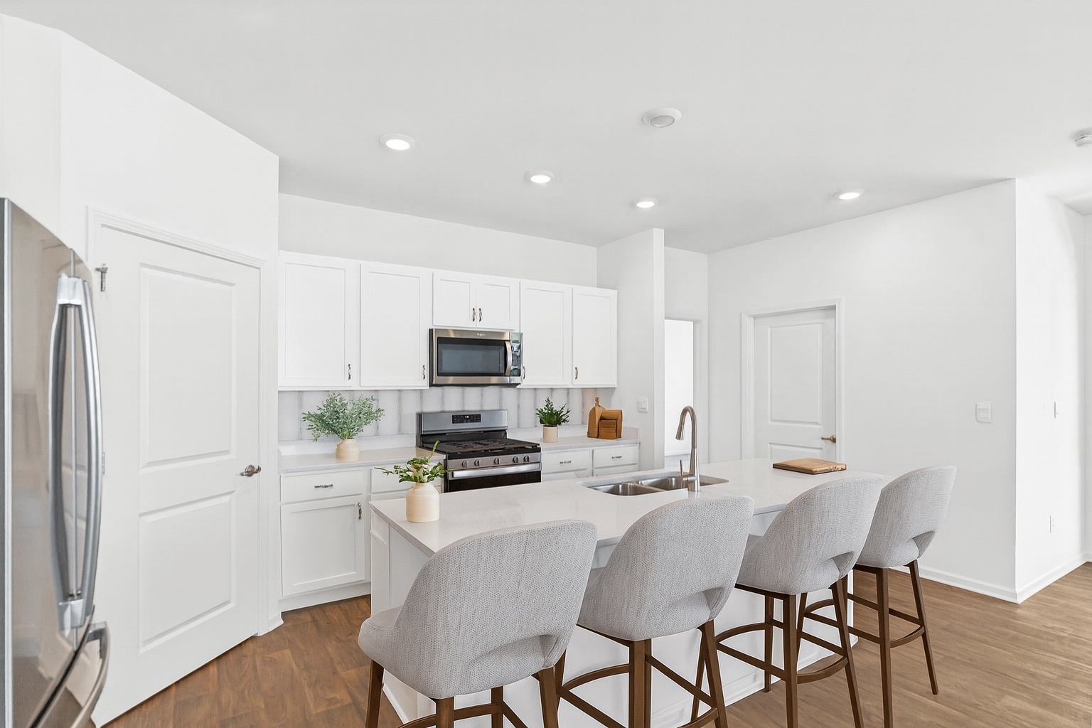 918 Plateau Drive, Pingree Grove, IL 60140