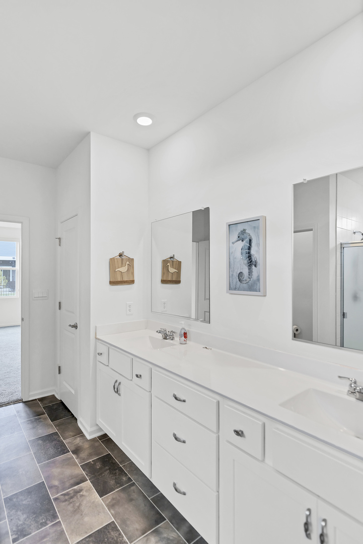 918 Plateau Drive, Pingree Grove, IL 60140