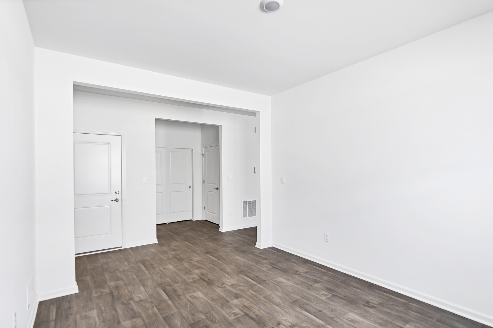 918 Plateau Drive, Pingree Grove, IL 60140