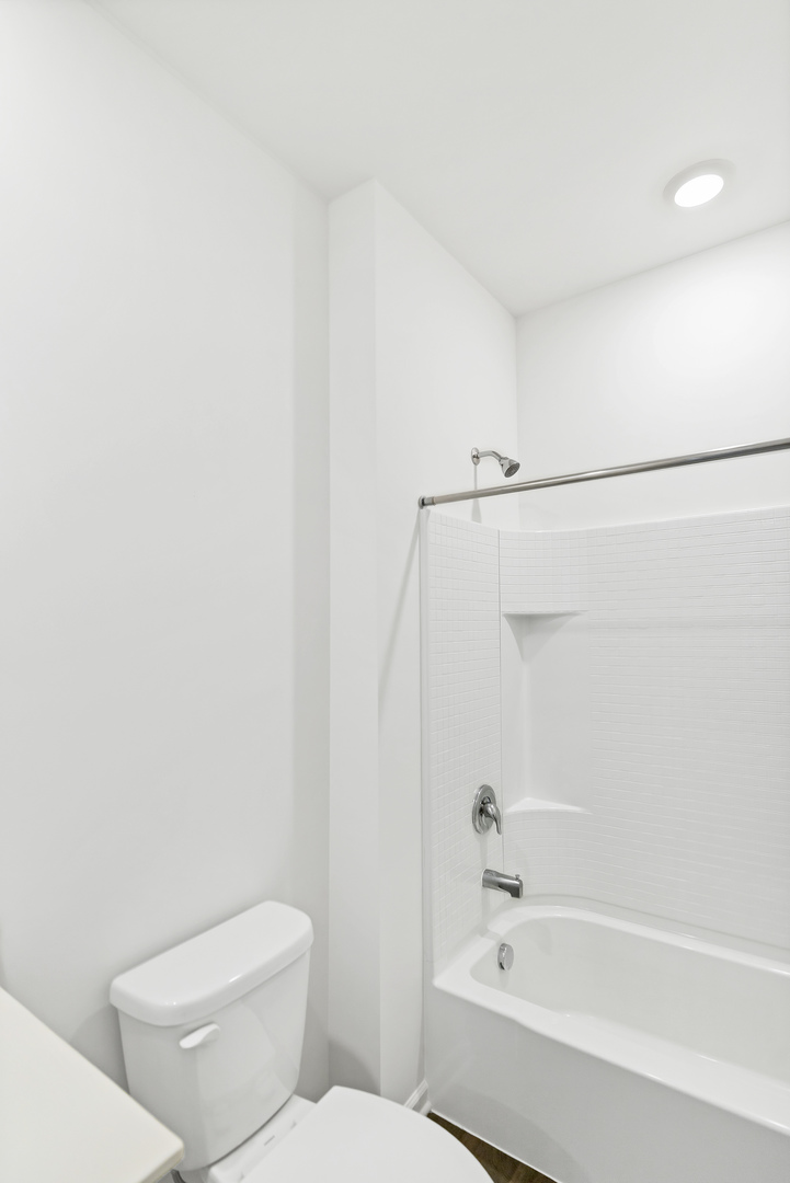 918 Plateau Drive, Pingree Grove, IL 60140