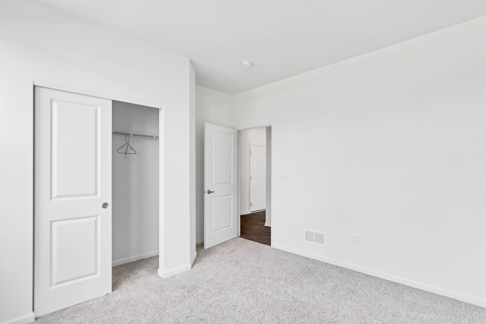 918 Plateau Drive, Pingree Grove, IL 60140