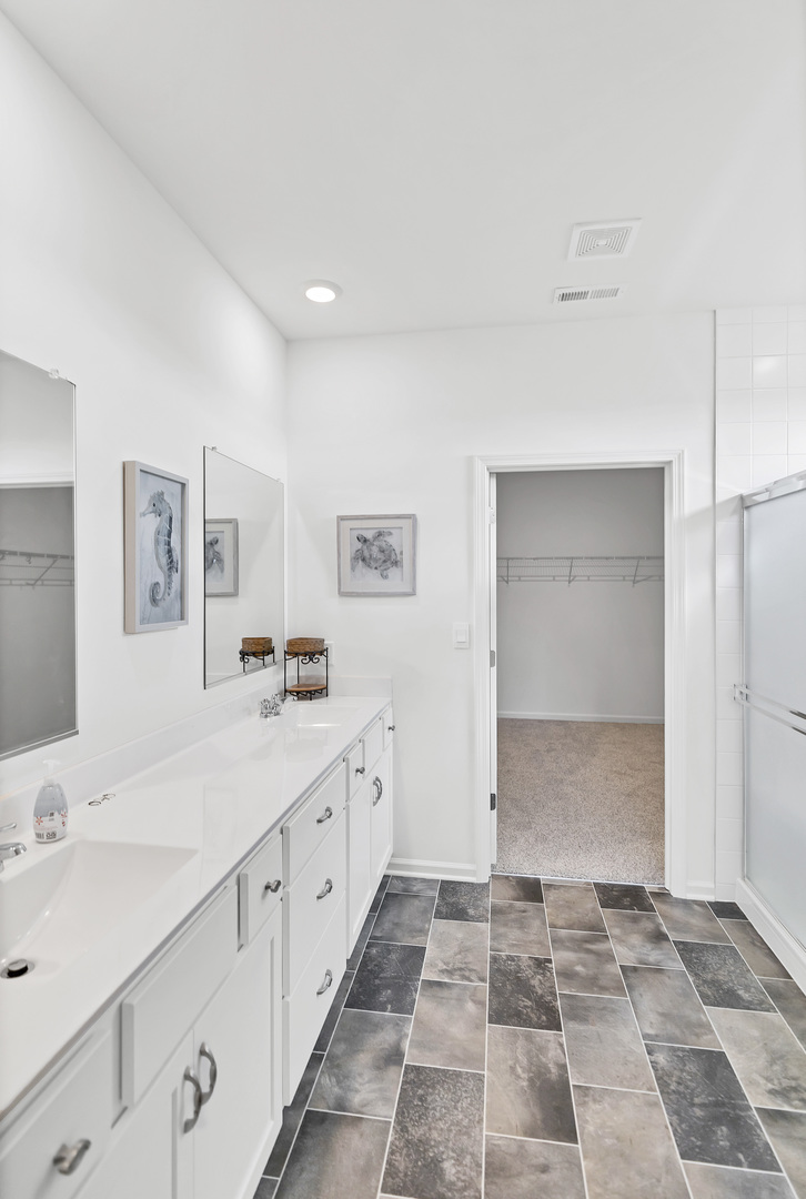 918 Plateau Drive, Pingree Grove, IL 60140