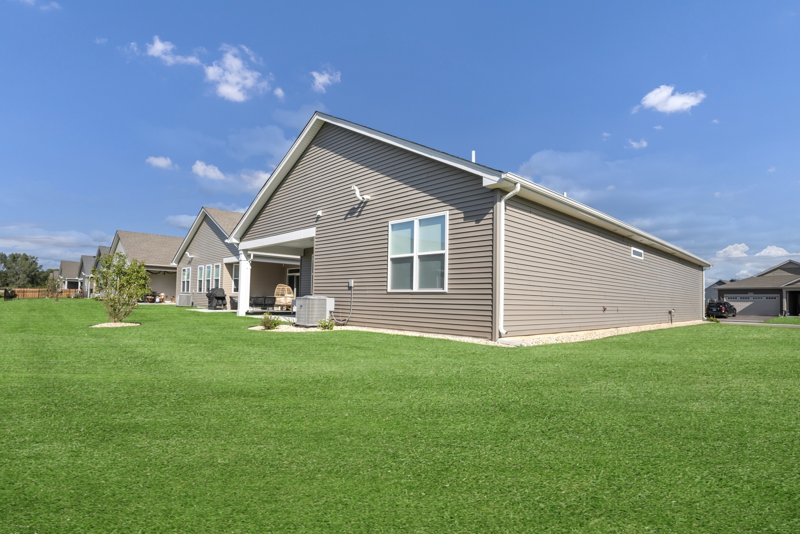 918 Plateau Drive, Pingree Grove, IL 60140