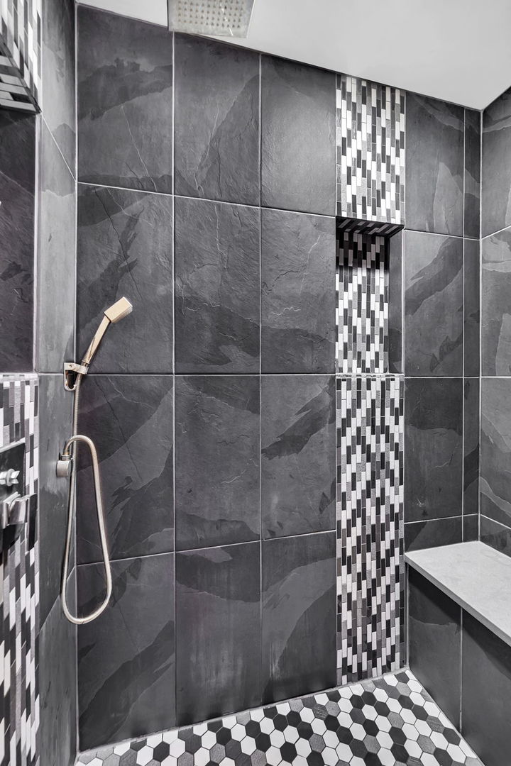 1941 Waters Edge Drive, Minooka, IL 60447