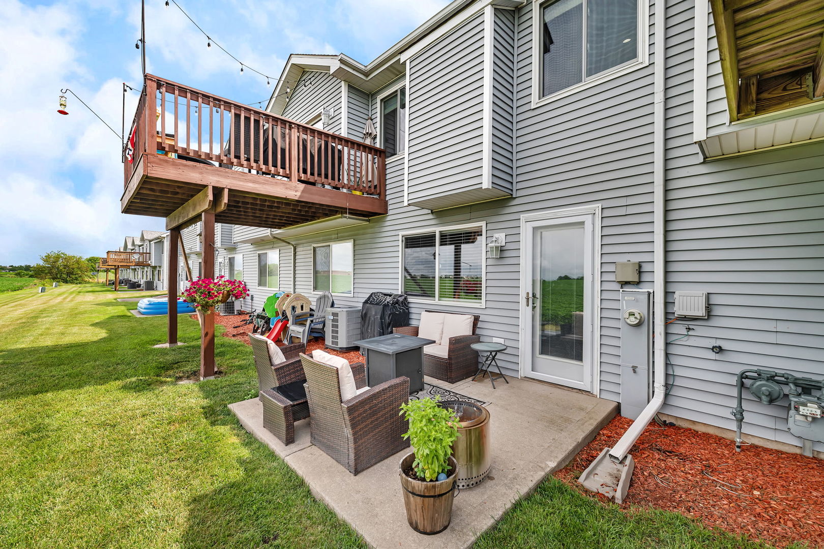 1941 Waters Edge Drive, Minooka, IL 60447