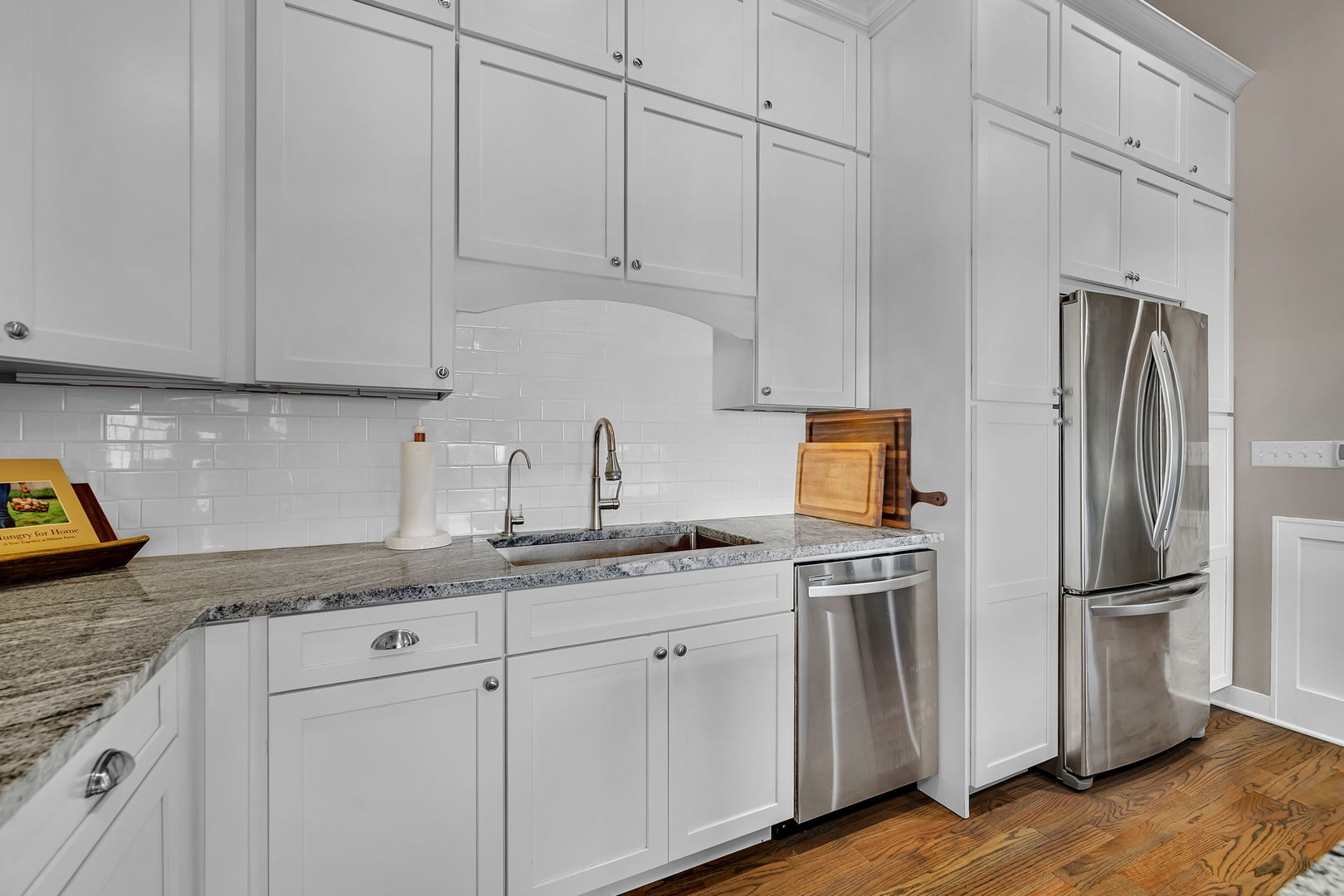 1941 Waters Edge Drive, Minooka, IL 60447