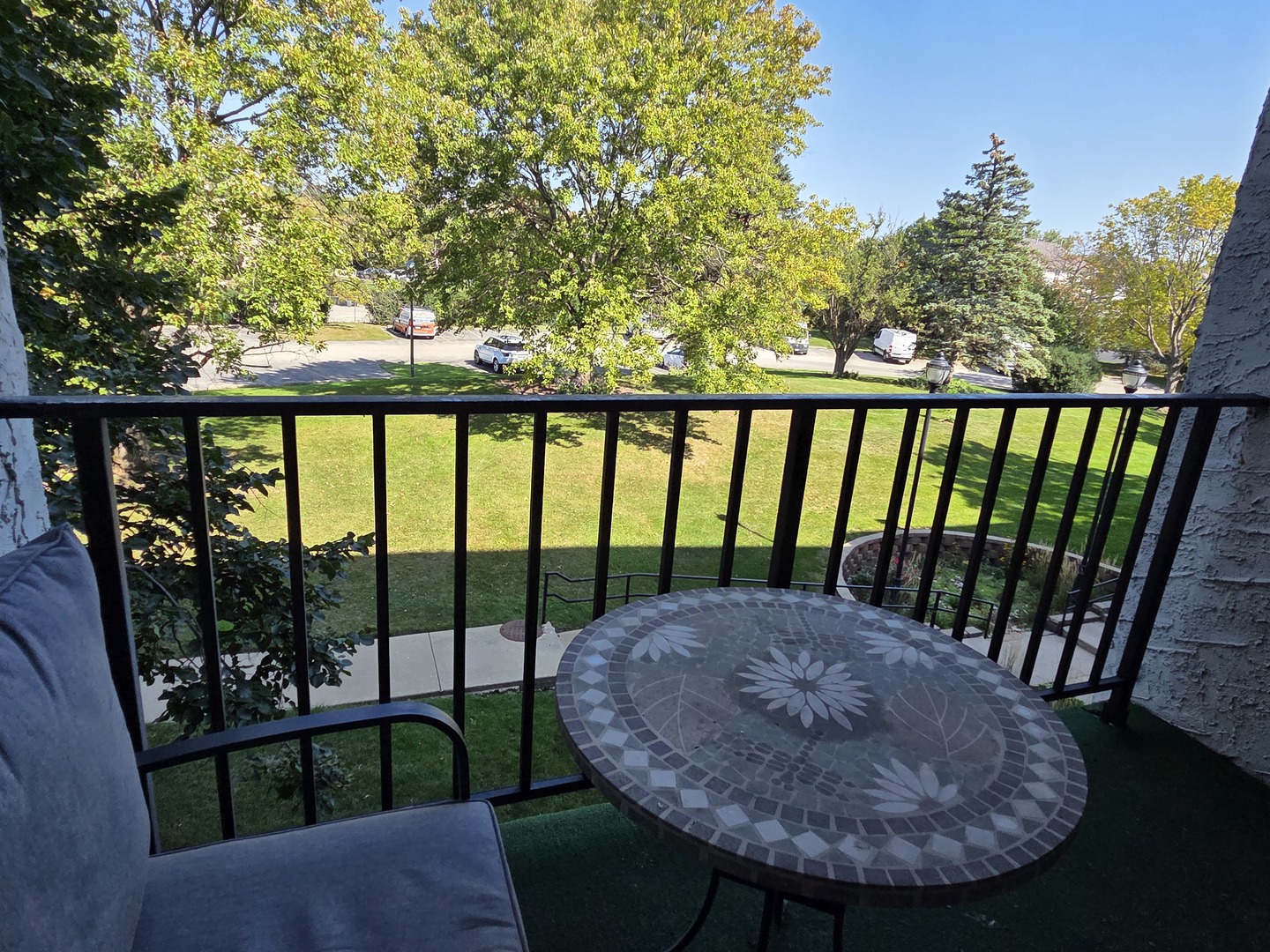 475 Plum Creek Drive #206, Wheeling, IL 60090