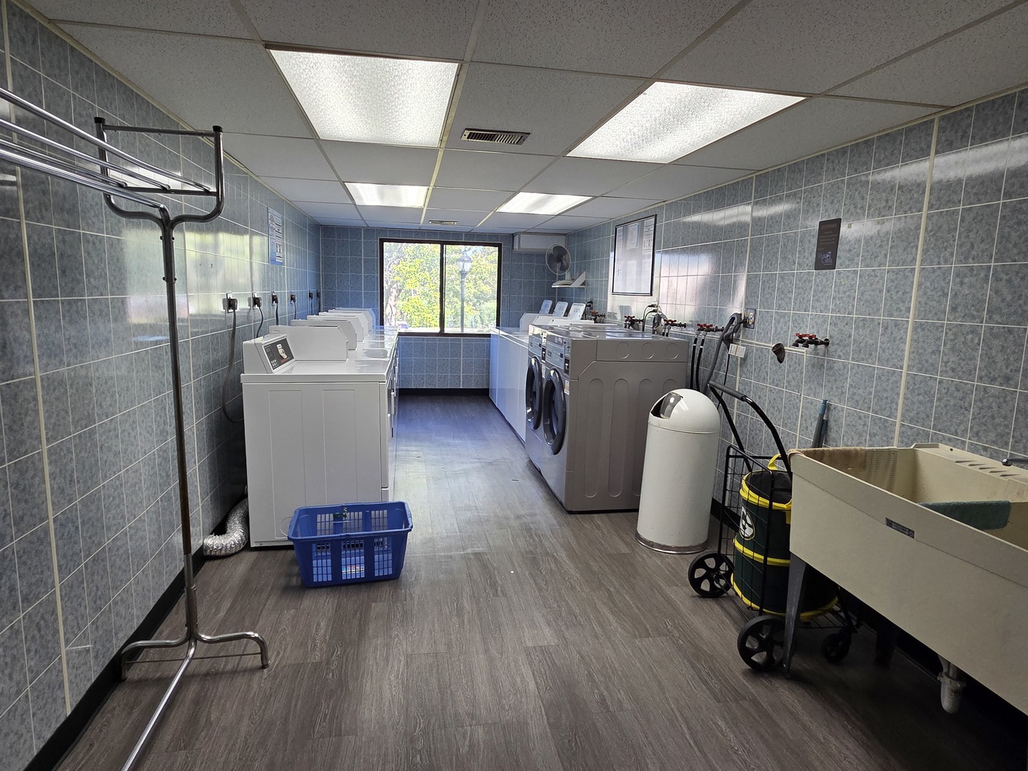 475 Plum Creek Drive #206, Wheeling, IL 60090