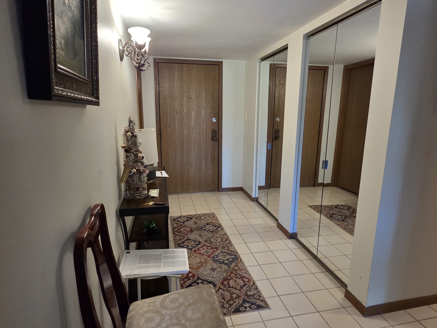 475 Plum Creek Drive #206, Wheeling, IL 60090