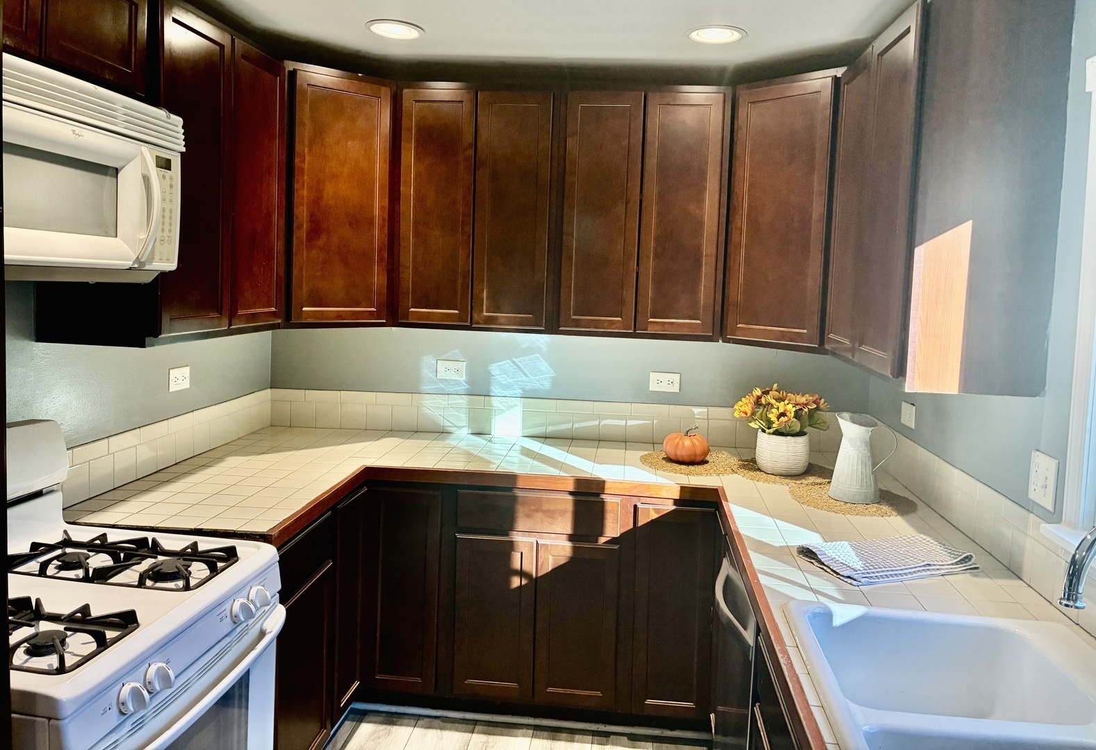 3003 Elizabeth Avenue, Zion, IL 60099