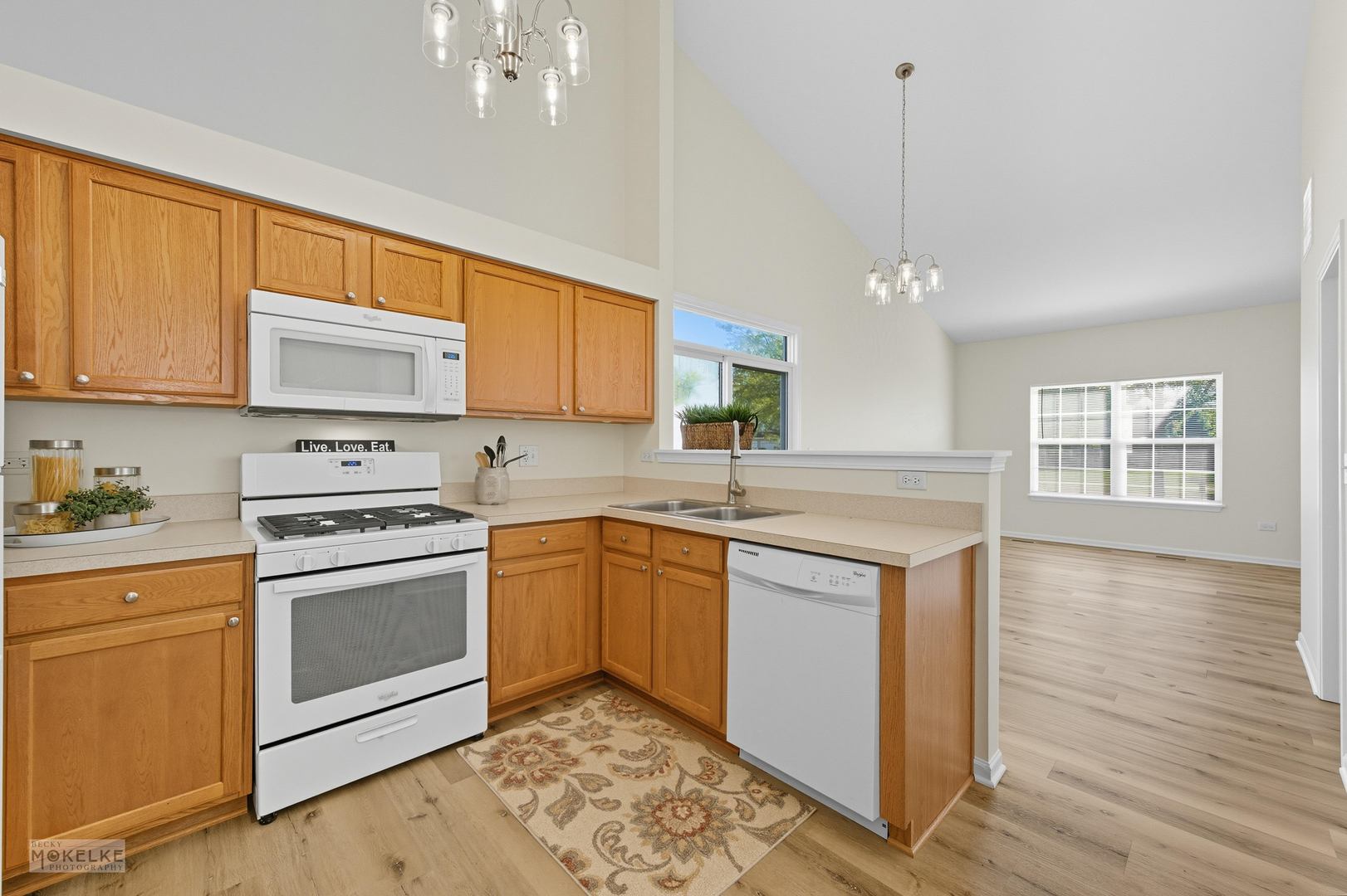 2813 Hoffman Street, Plano, IL 60545