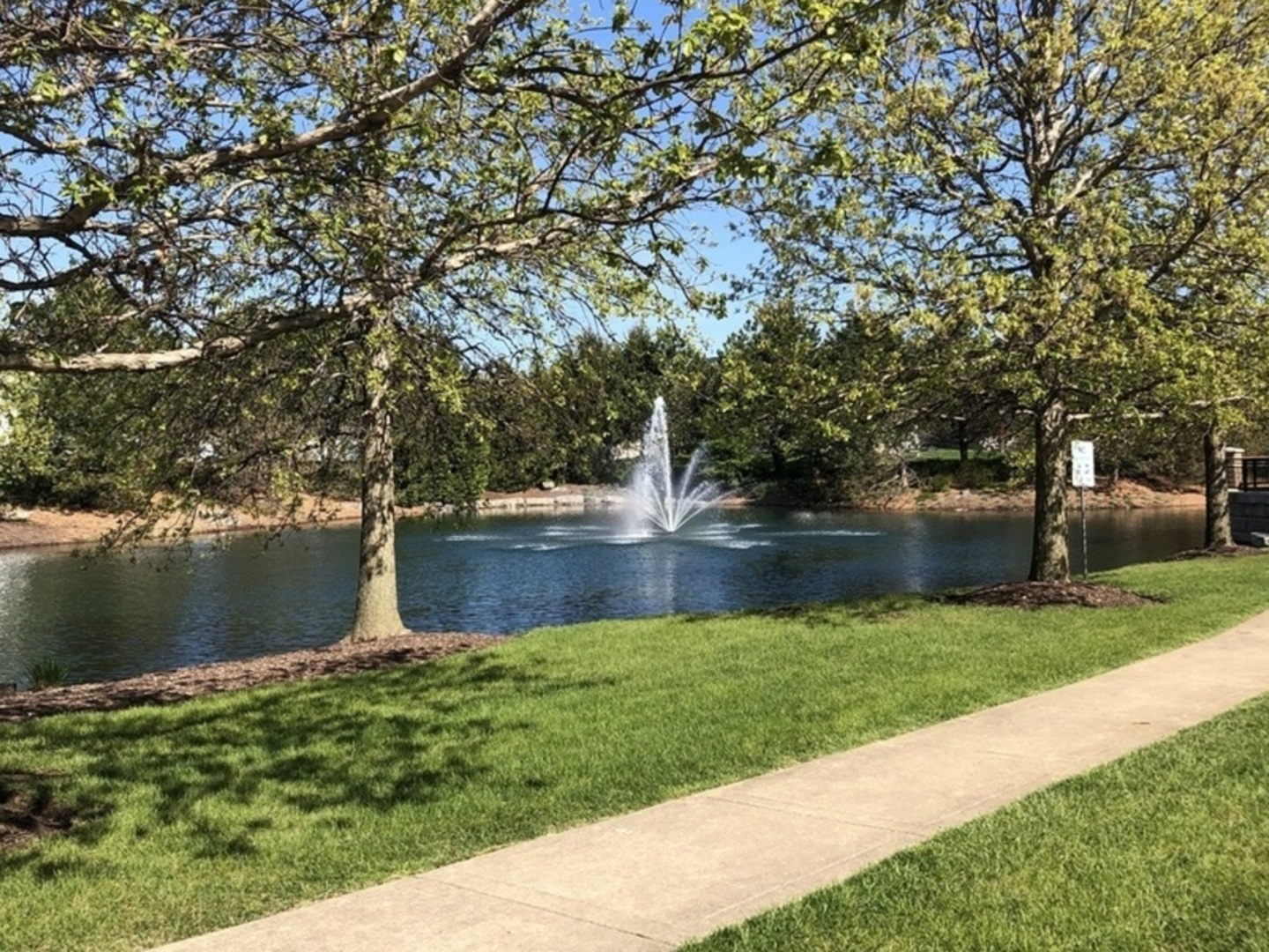 2813 Hoffman Street, Plano, IL 60545