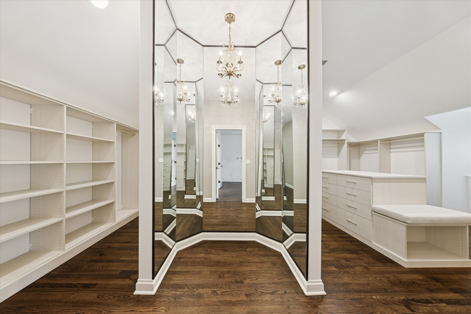 910 S Park Avenue, Hinsdale, IL 60521