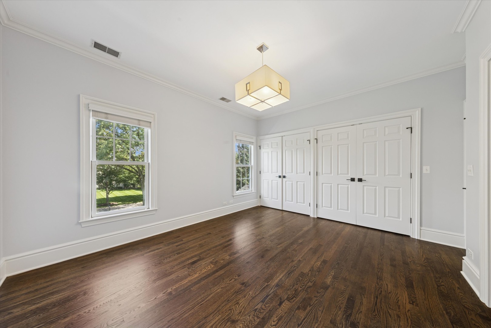 910 S Park Avenue, Hinsdale, IL 60521