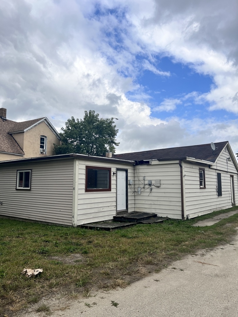 3234 Chicago Road, Steger, IL 60475