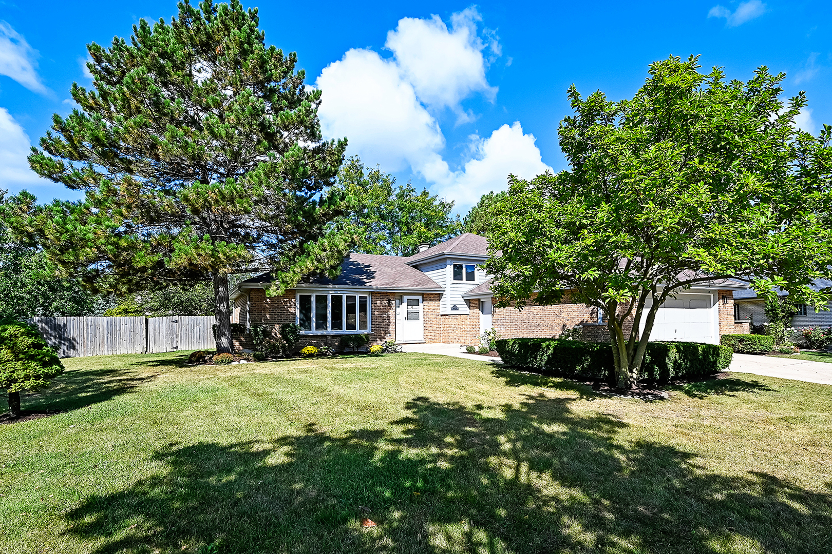 6803 PENNER Place, Downers Grove, IL 60516