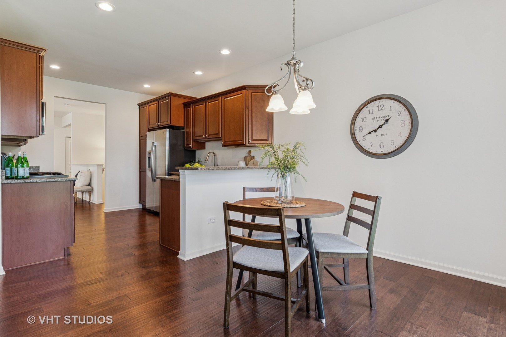 2723 Northmoor Drive, Naperville, IL 60564