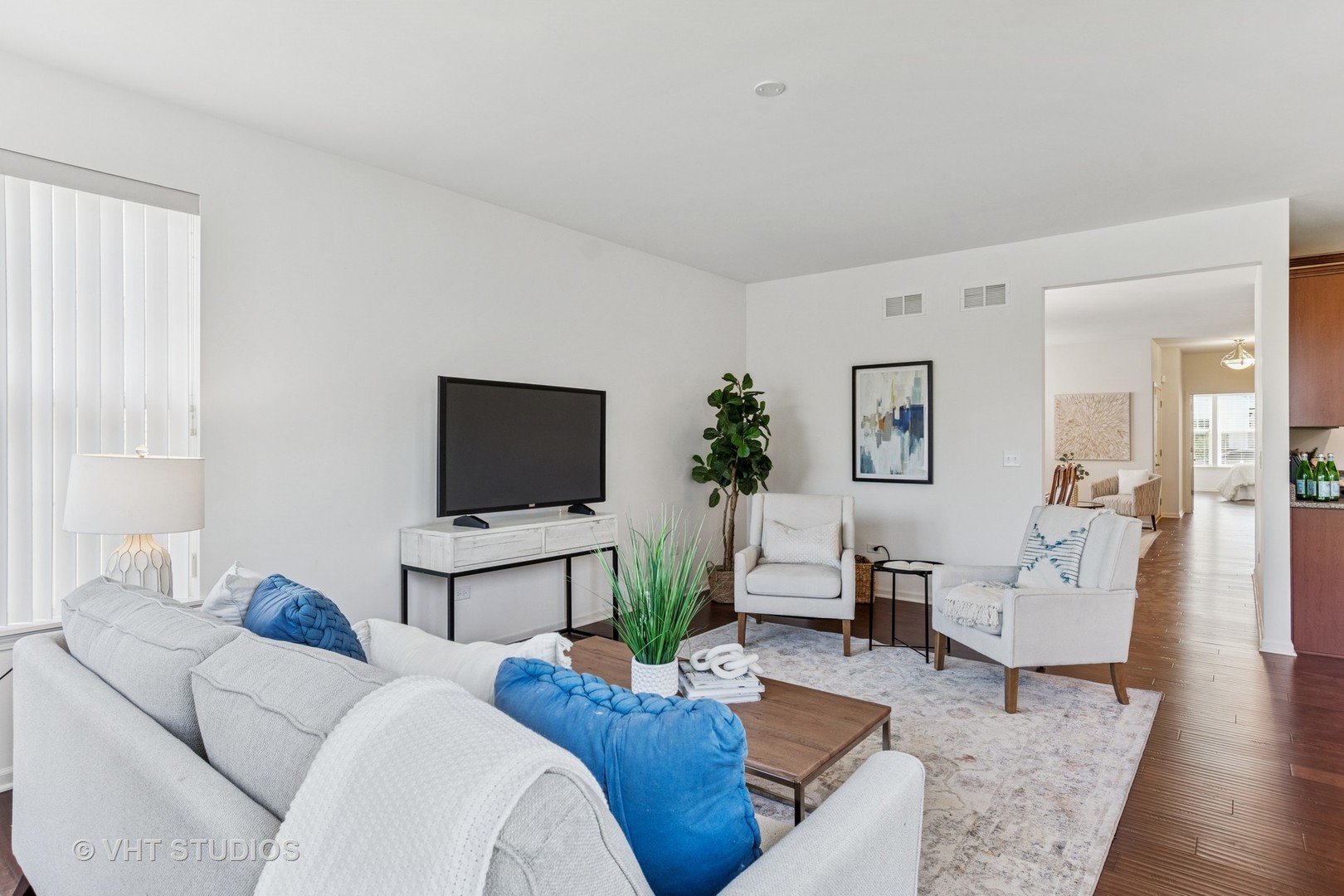 2723 Northmoor Drive, Naperville, IL 60564