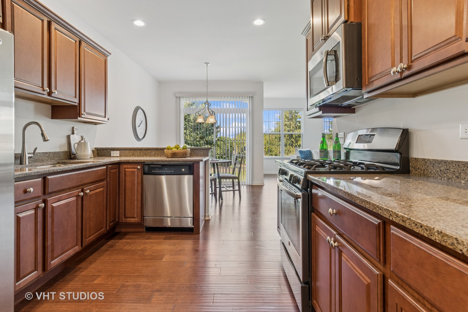 2723 Northmoor Drive, Naperville, IL 60564