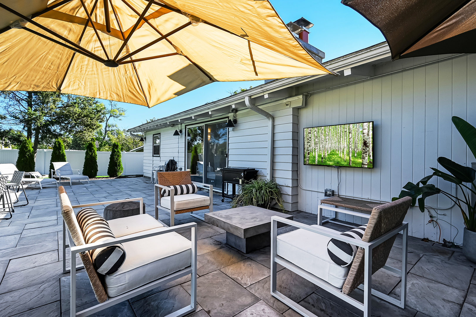 814 61st Street, La Grange Highlands, IL 60525