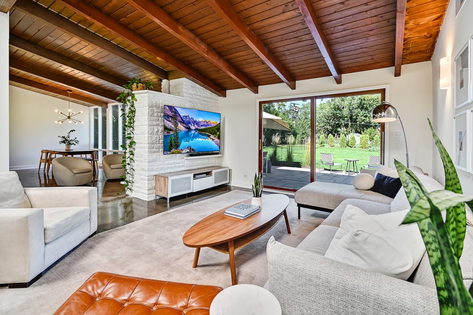 814 61st Street, La Grange Highlands, IL 60525