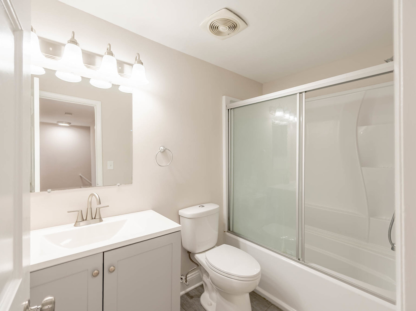 413 Providence Court, Bolingbrook, IL 60440