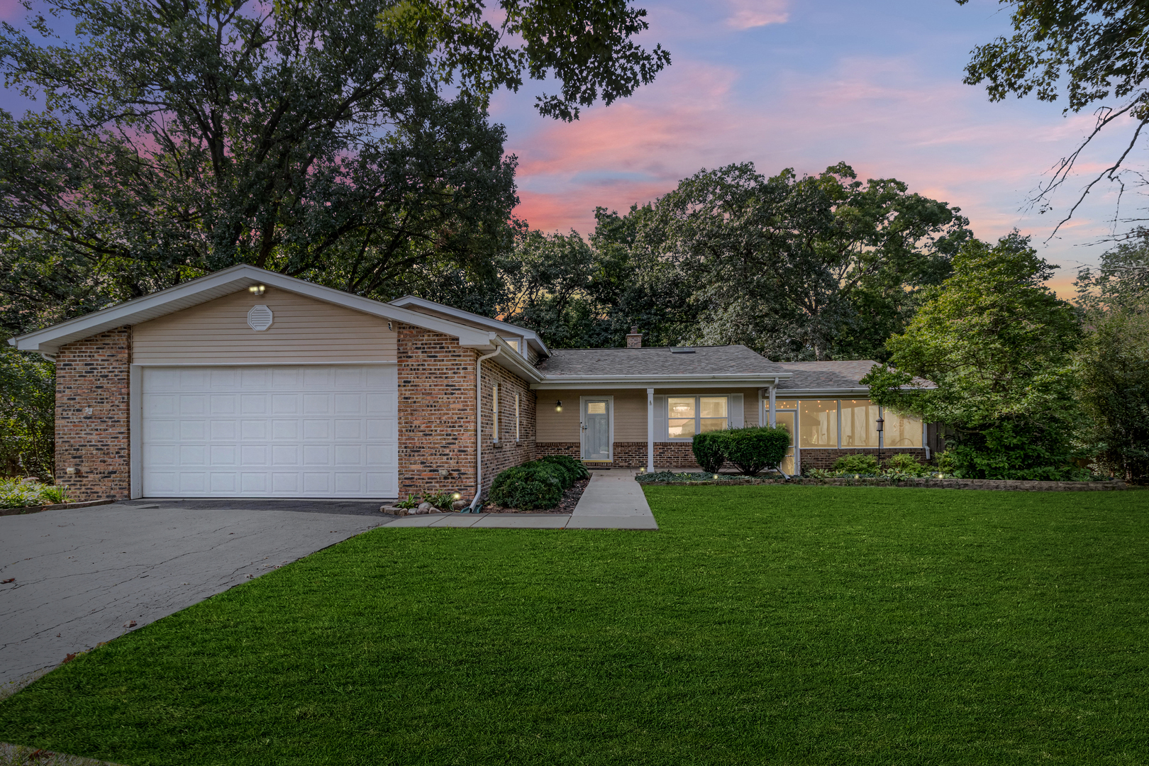 30W359 Wiant Road, West Chicago, IL 60185
