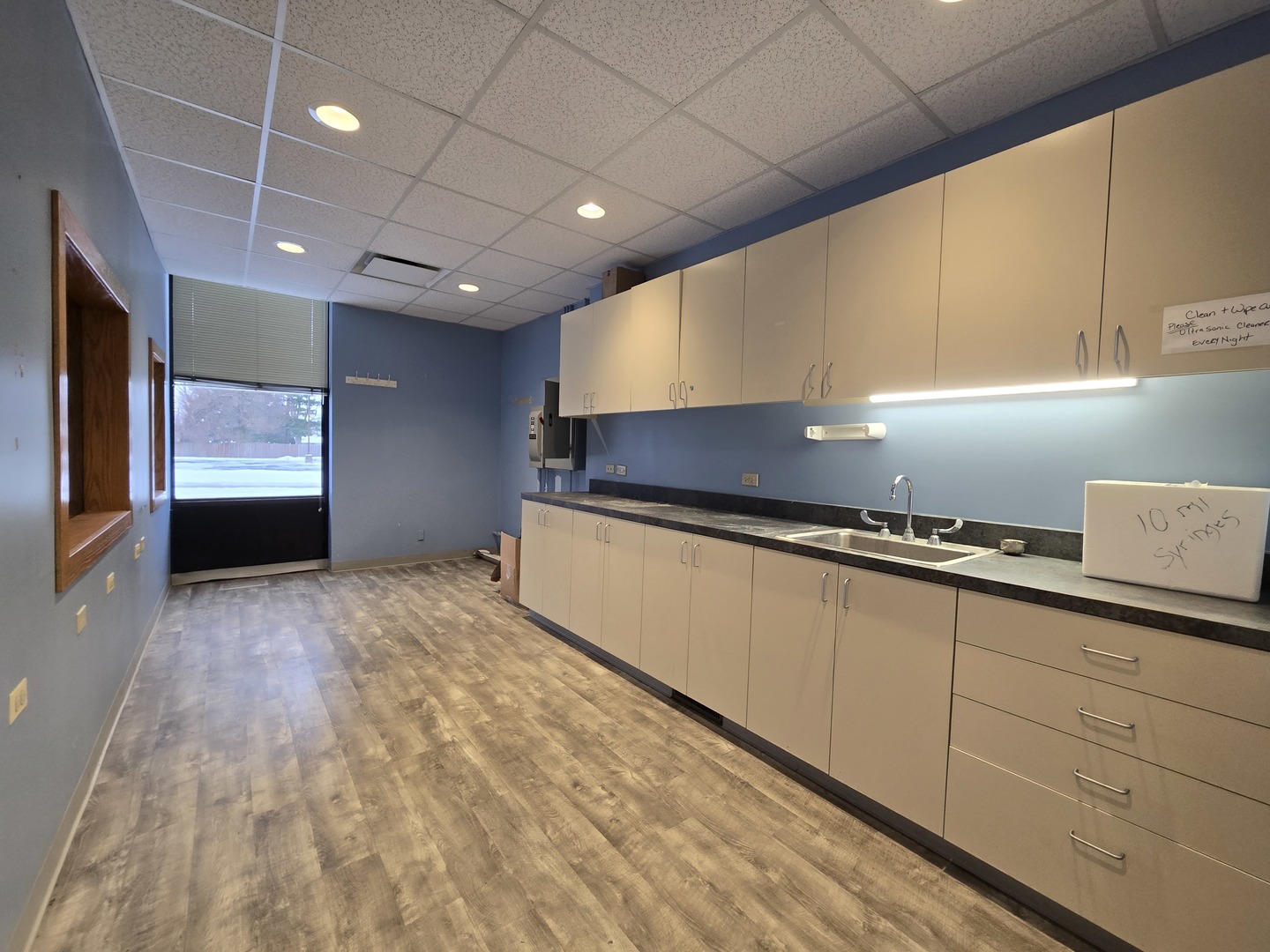 2201 Glenwood Avenue #101, Joliet, IL 60435