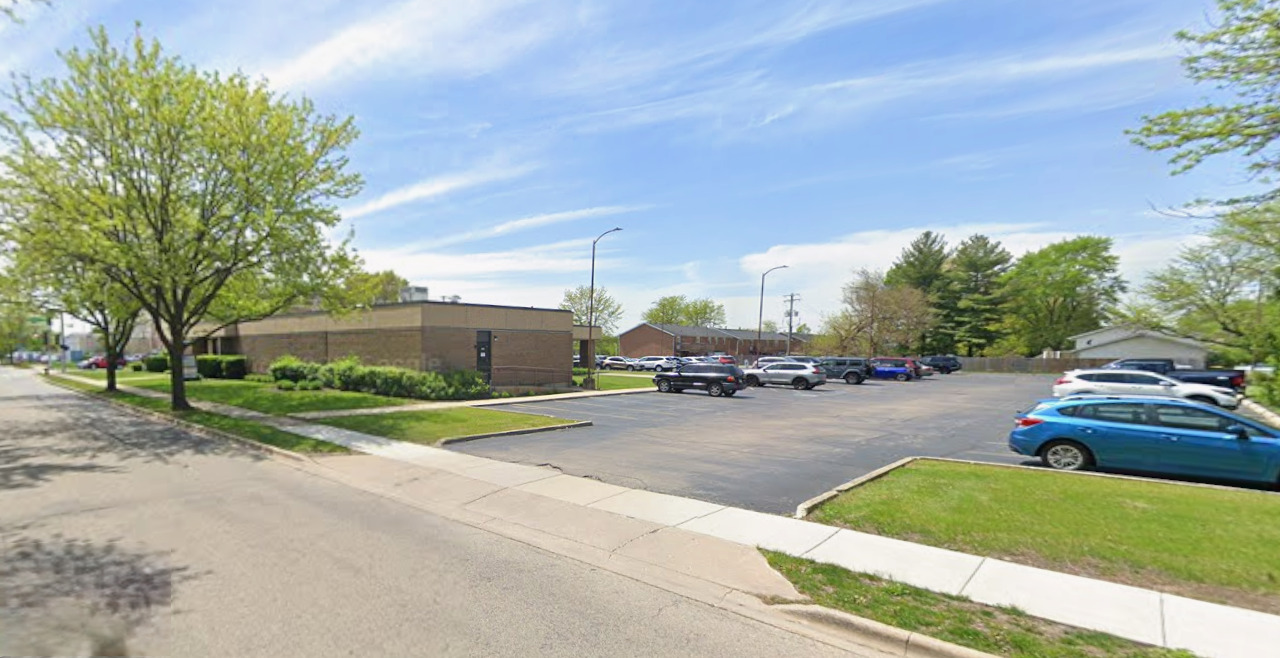 2201 Glenwood Avenue #101, Joliet, IL 60435