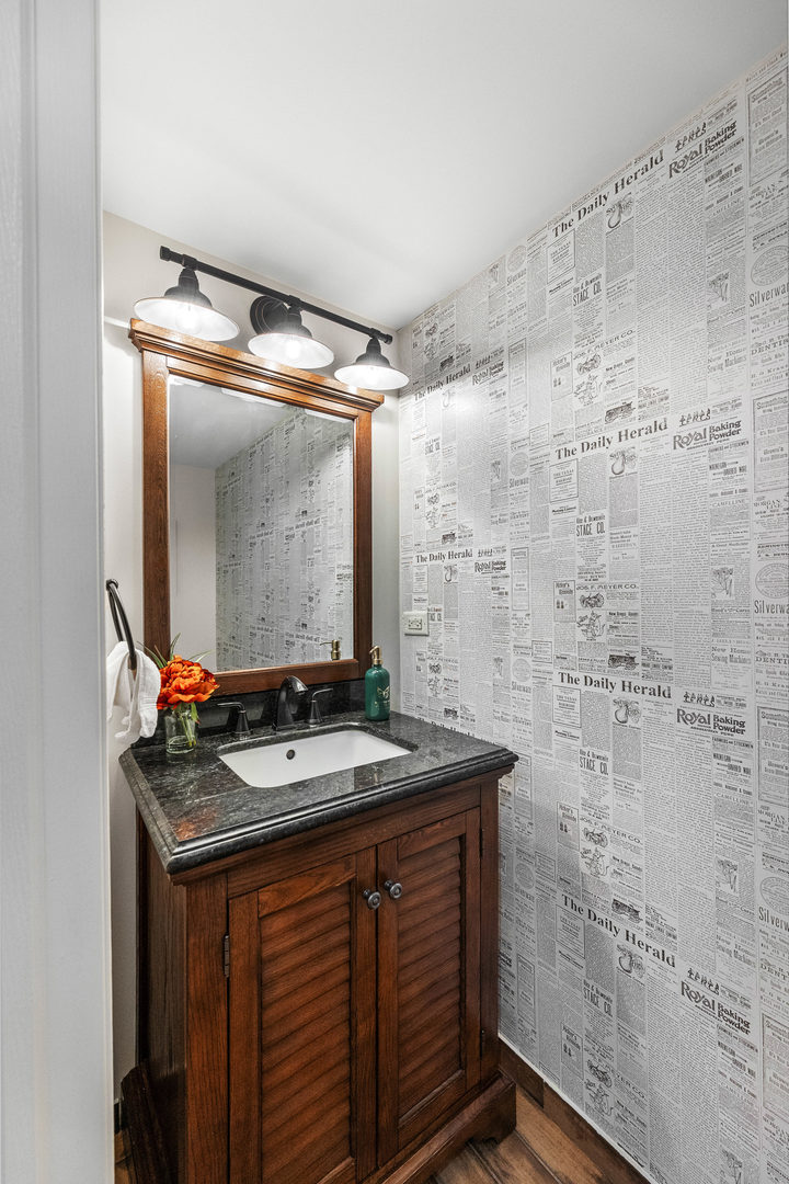 21408 Abbey Lane, Crest Hill, IL 60403