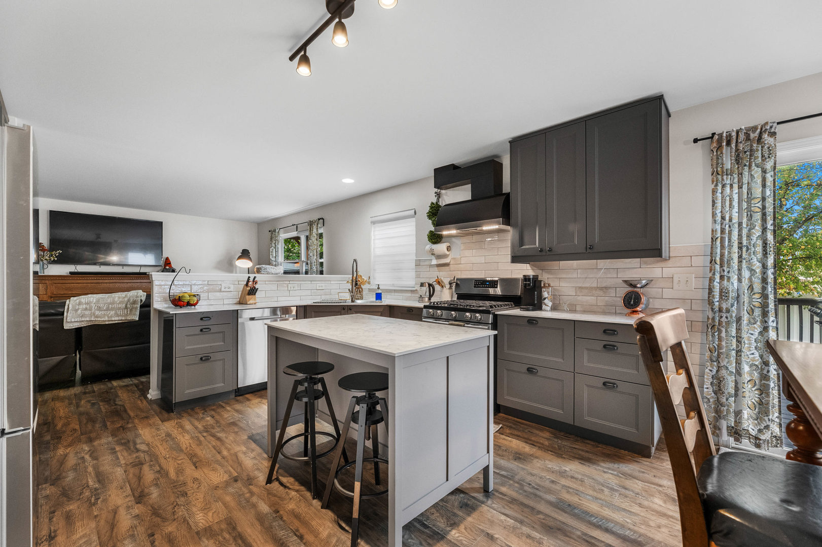 21408 Abbey Lane, Crest Hill, IL 60403