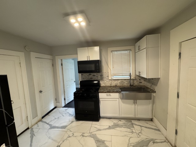 10117 S Perry Avenue, Chicago, IL 60628