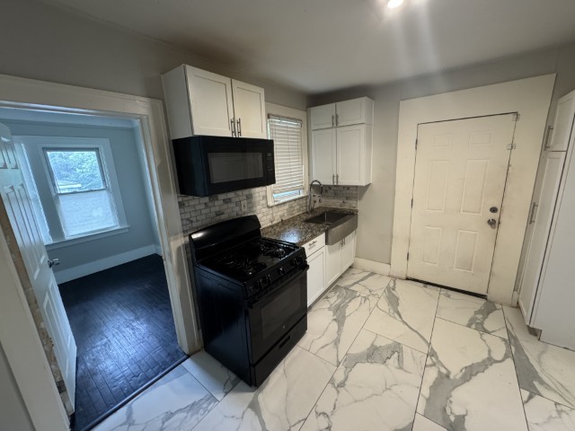 10117 S Perry Avenue, Chicago, IL 60628