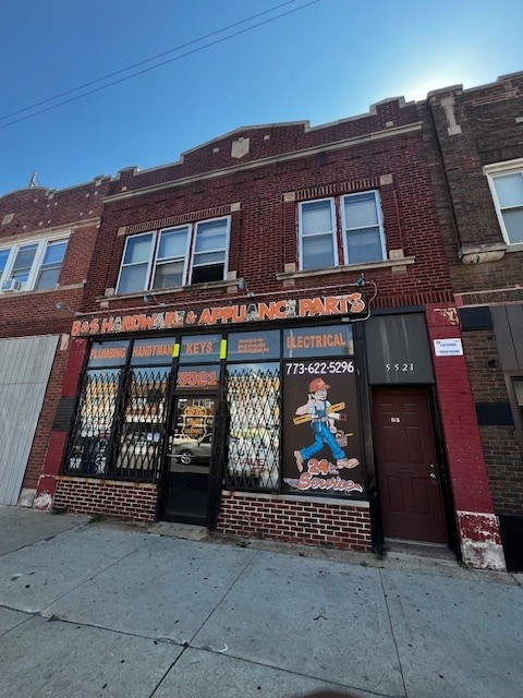 5521 W North Avenue, Chicago, IL 60639