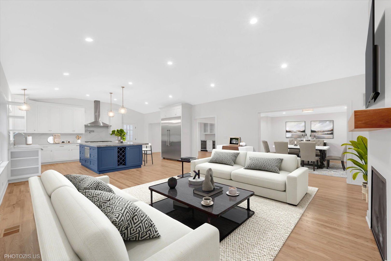 707 Brierhill Road, Deerfield, IL 60015